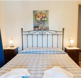 3 bedroom villa with pool in Kassiopi, Corfu, sleeps 6